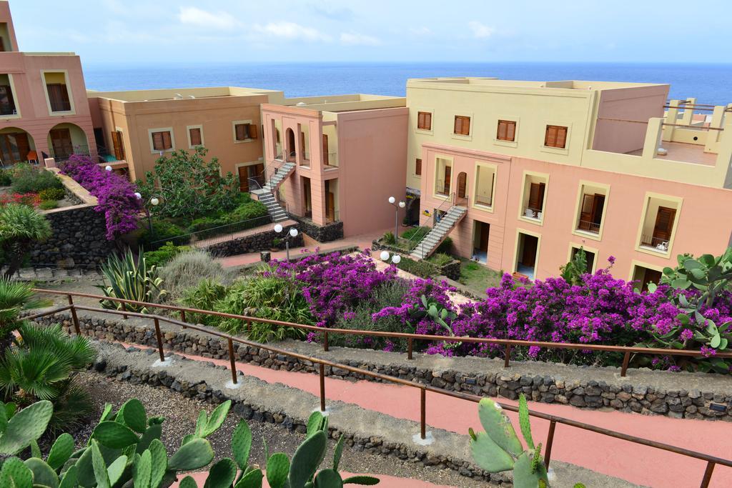 Suvaki Resort Madonna Delle Grazie Kültér fotó