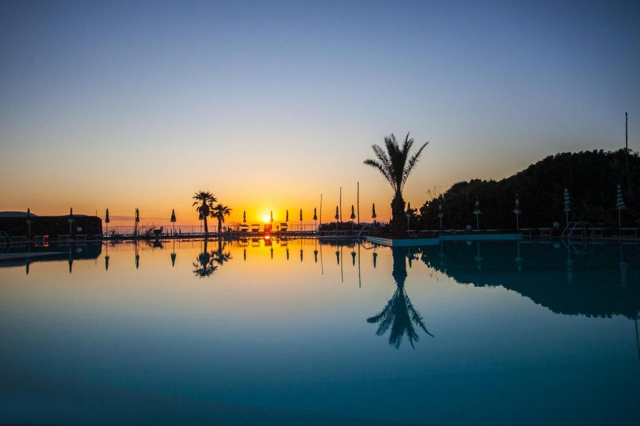 Suvaki Resort Madonna Delle Grazie Kültér fotó
